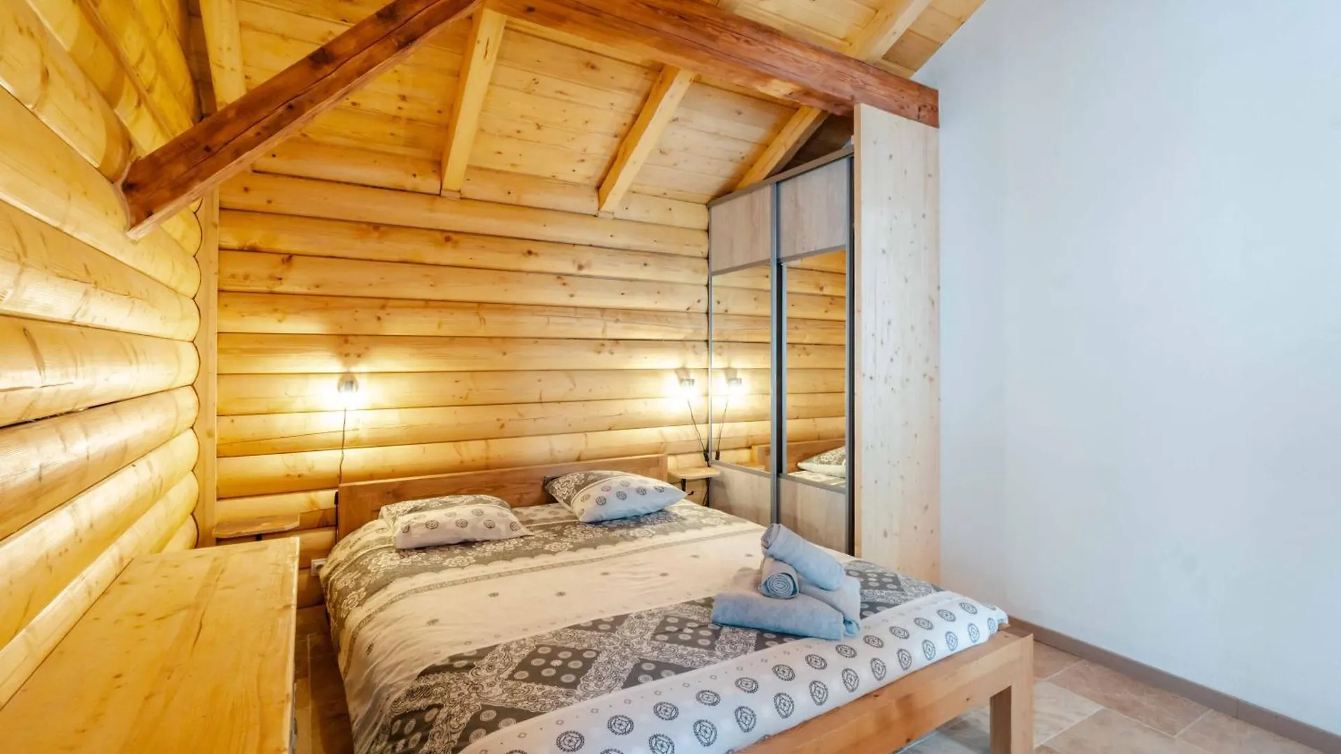 Chalet Agreable 3 Etoiles App 4 Courchevel France